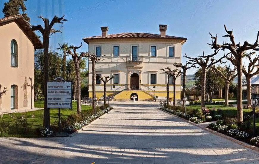 Villa Picena Colli del Tronto エクステリア 写真