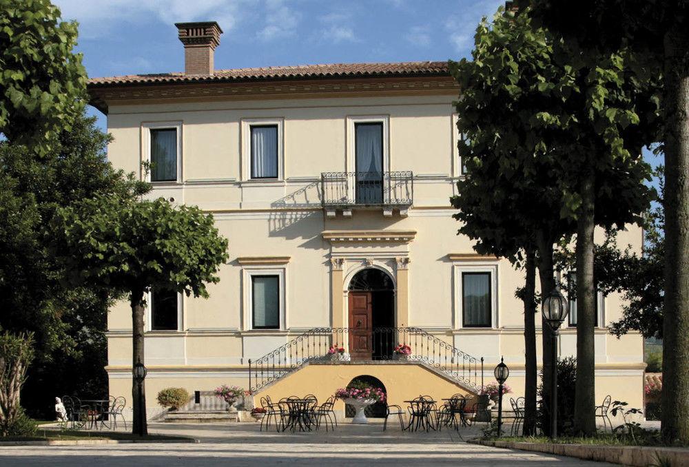 Villa Picena Colli del Tronto エクステリア 写真